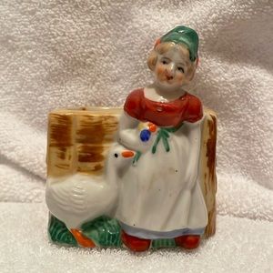 Vintage Goose Girl Catch All